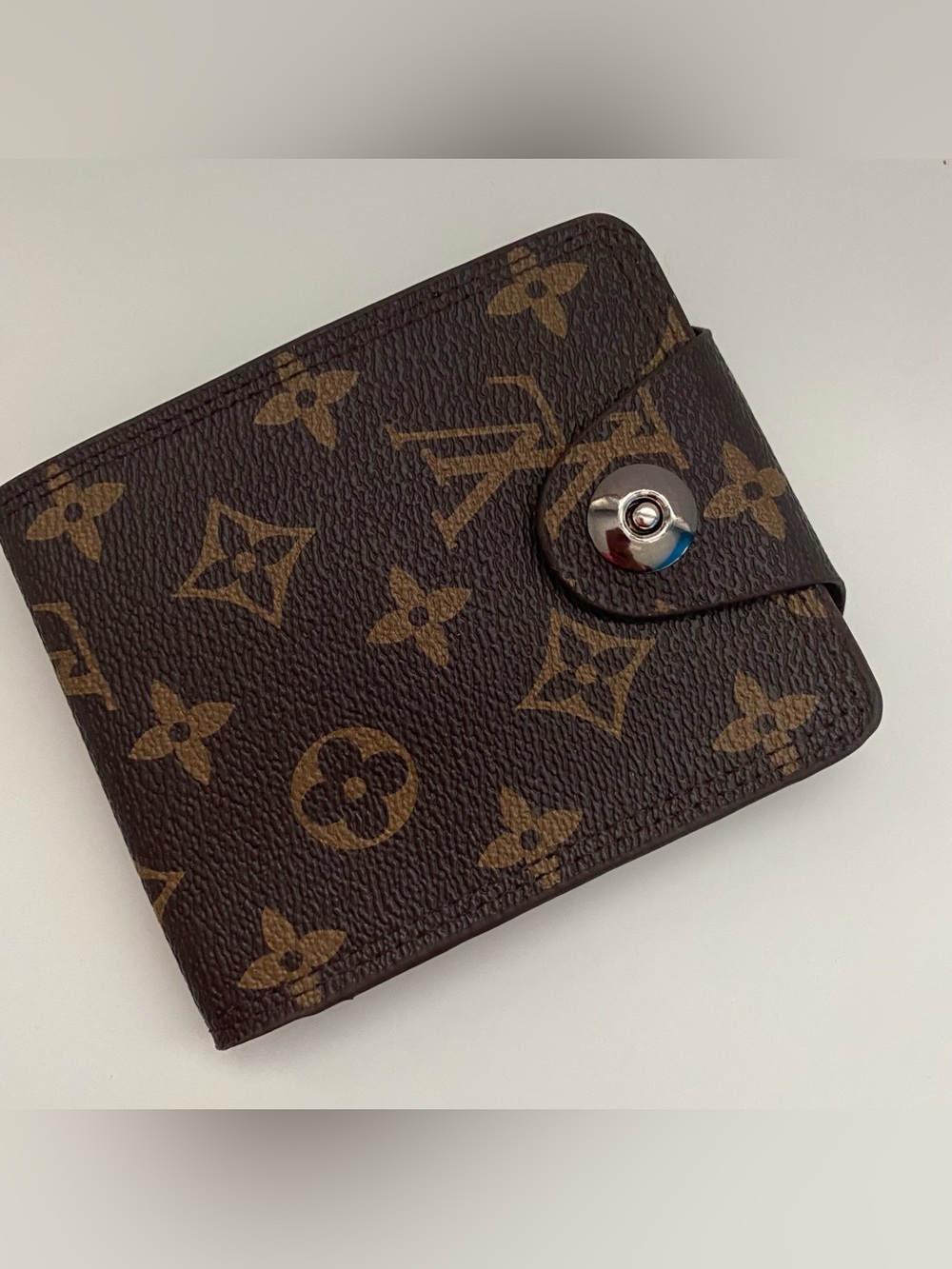 Designer Inspired Wallet - Picture 5 of 7